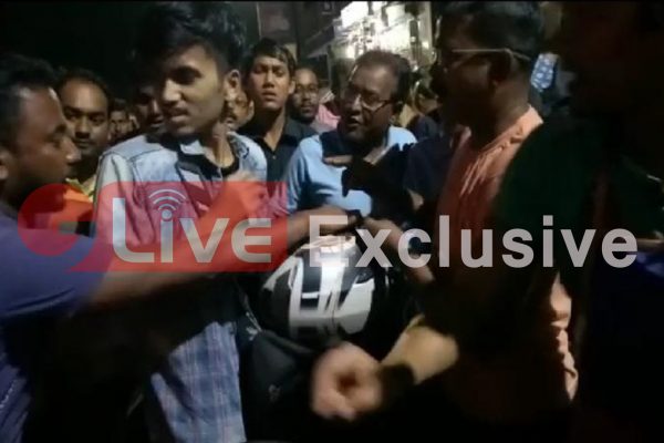 আলিপুরদুয়ার এ বনবাসীদের মহামিছিলে আজ কেঁপে উঠল আলিপুরদুয়ার শহর………..
